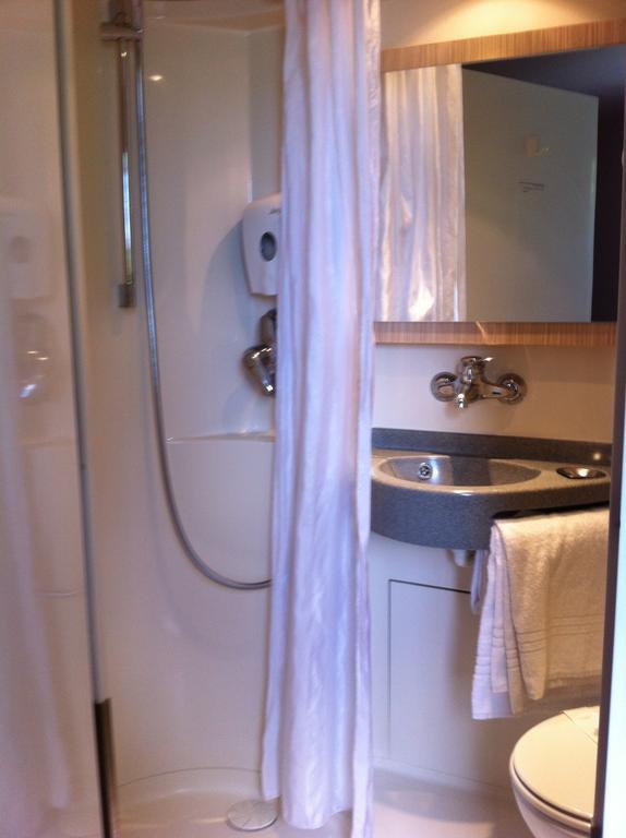 Premiere Classe Geneve - Saint Genis Pouilly Exteriör bild