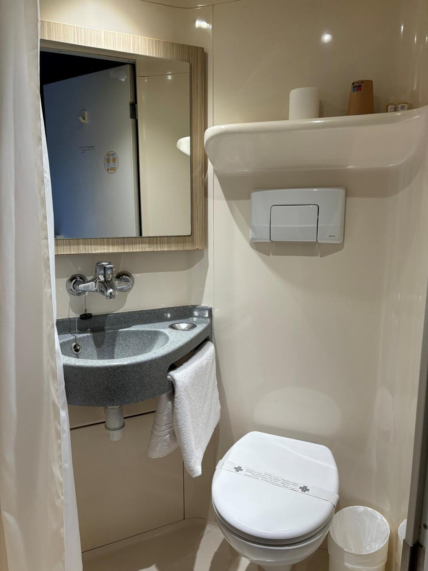 Premiere Classe Geneve - Saint Genis Pouilly Exteriör bild